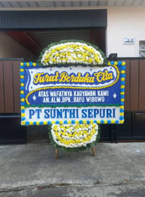 Papan Bunga Duka di Mangaran