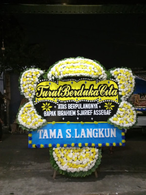 Papan Bunga Duka di Mangaran