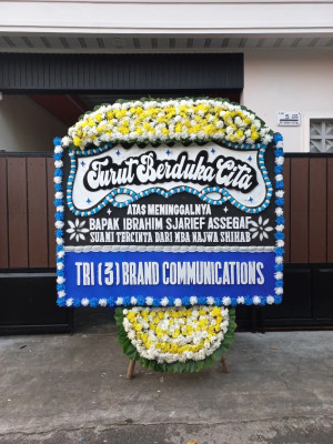 Papan Bunga Duka di Mangaran
